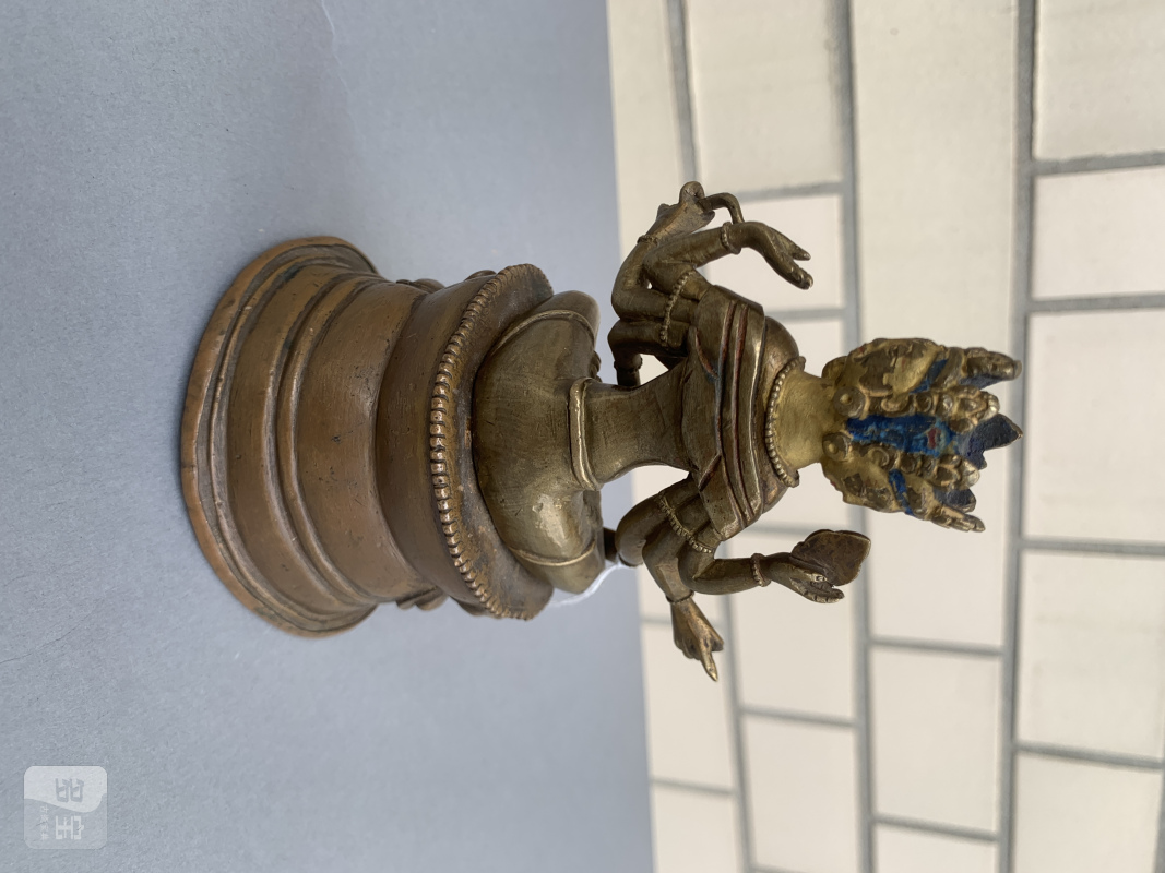 A BRONZE FIGURE OF USHNISHAVIJAYA - 图8